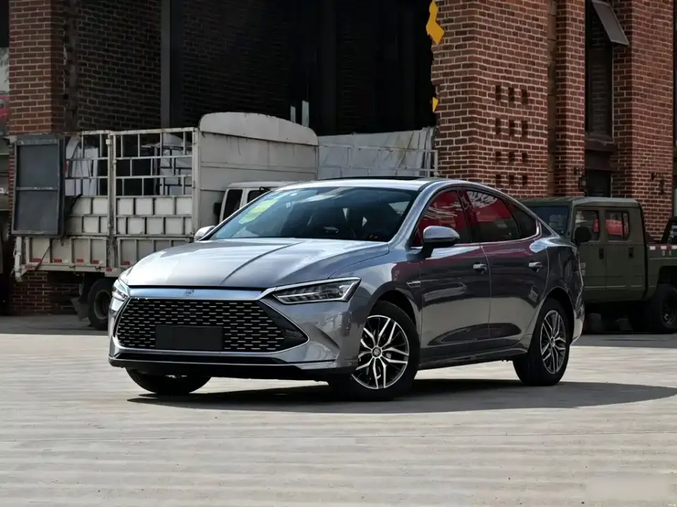 BYD Qin PLUS DM-i 120KM Premium 2021