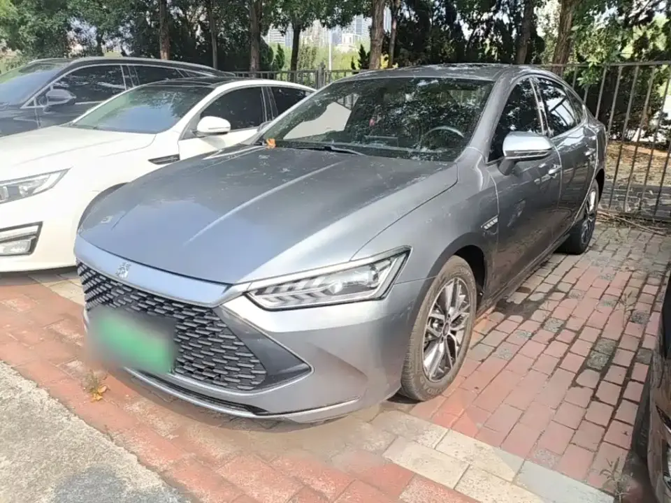 BYD Qin PLUS DM-i 120KM Premium 2021