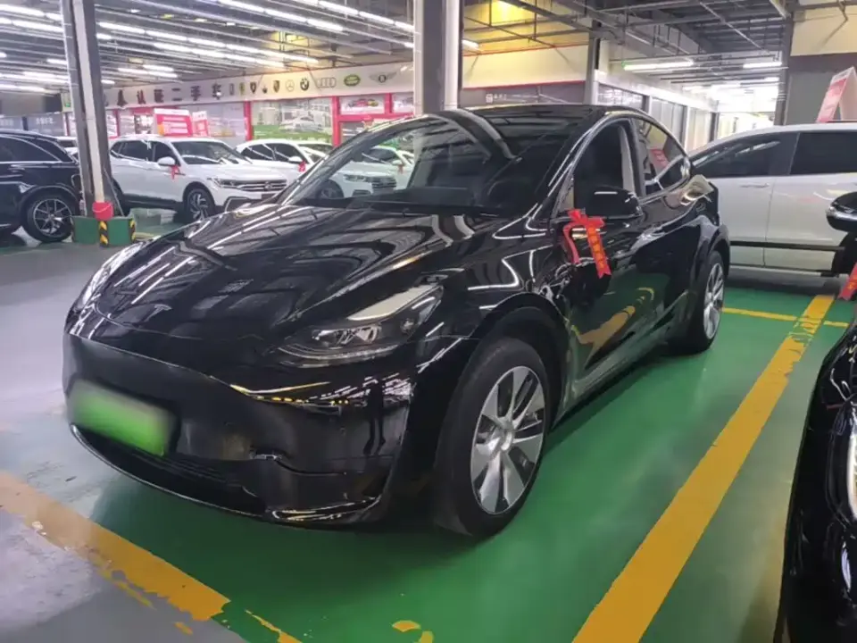 Tesla Model Y Facelift Rear-Wheel Drive Version 2023