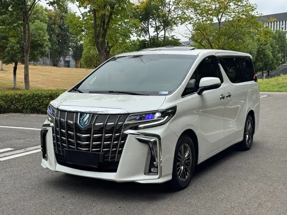 Toyota Vellfire Twin Engine 2.5L HV Premium Edition 2021