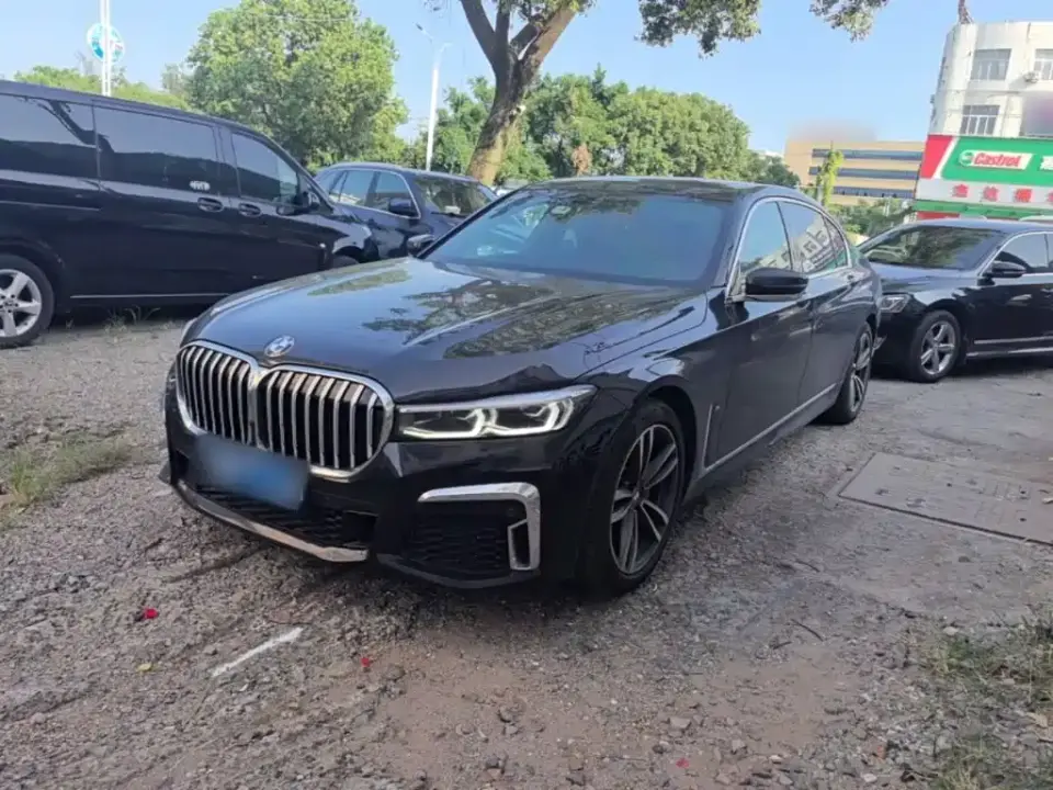BMW 7 Series Model 730Li M Sport Package 2021
