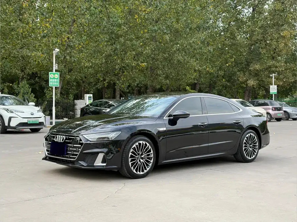 Audi A7L 45 TFSI Luxury 2024