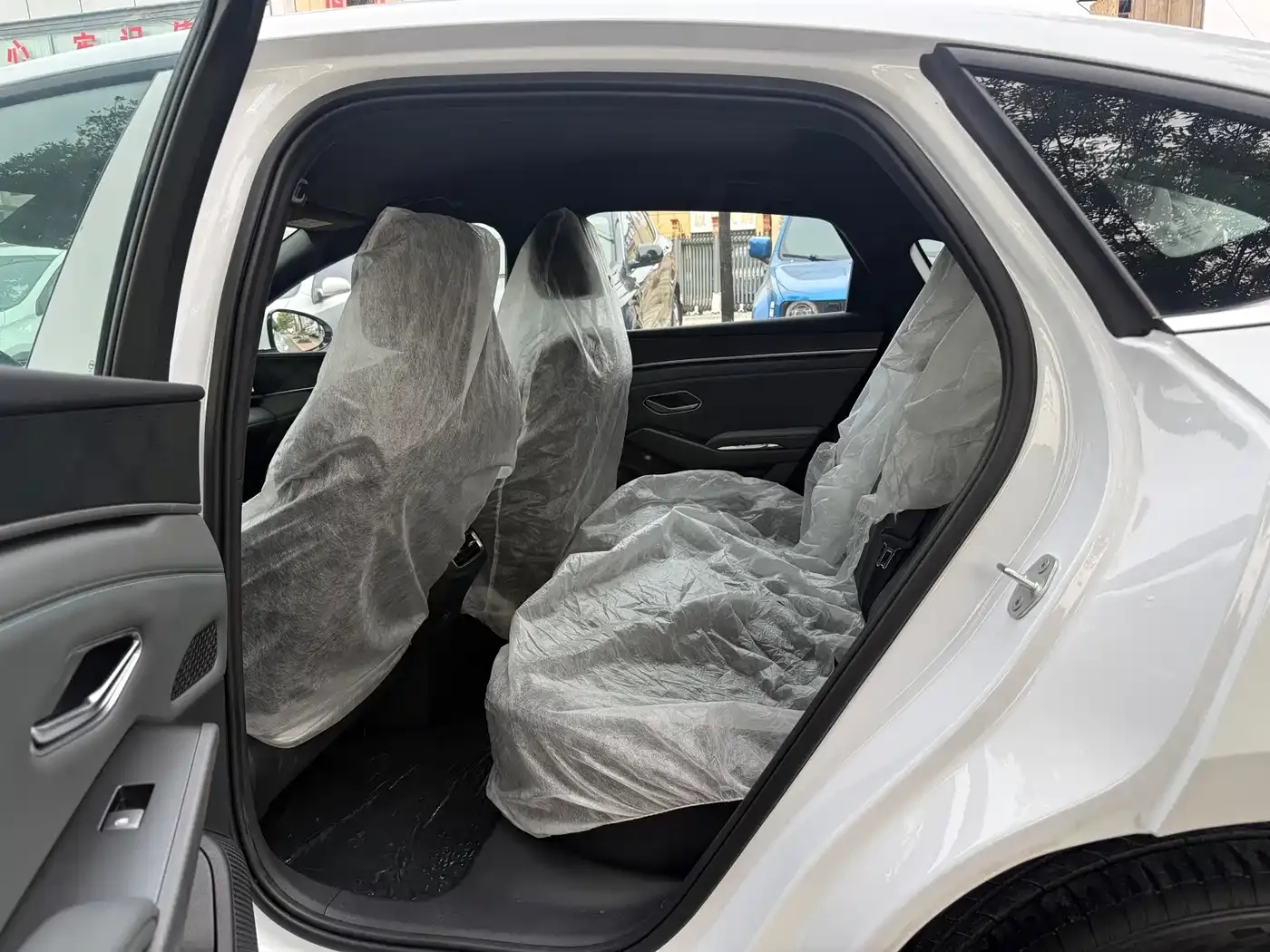 BYD Qin L Model DM-i Smart Drive Edition 128KM Pioneer 2026 — фото 6