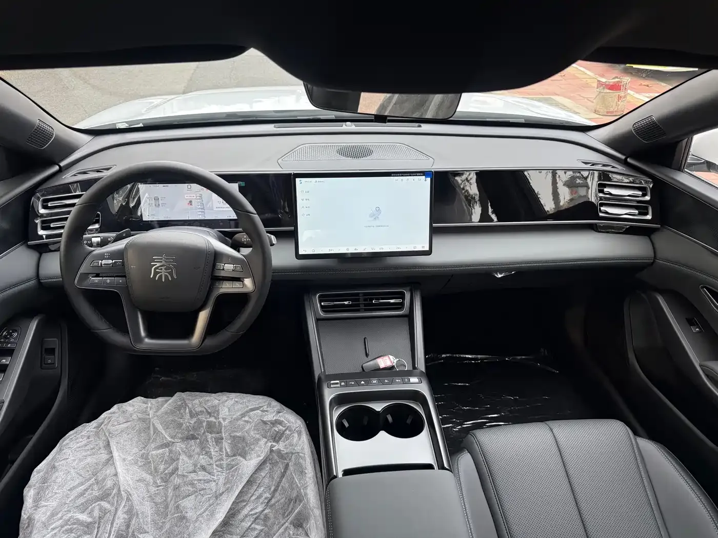 BYD Qin L Model DM-i Smart Drive Edition 128KM Pioneer 2026 — фото 4