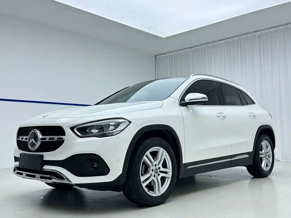 Mercedes-Benz GLA-Class Model GLA 180 2022