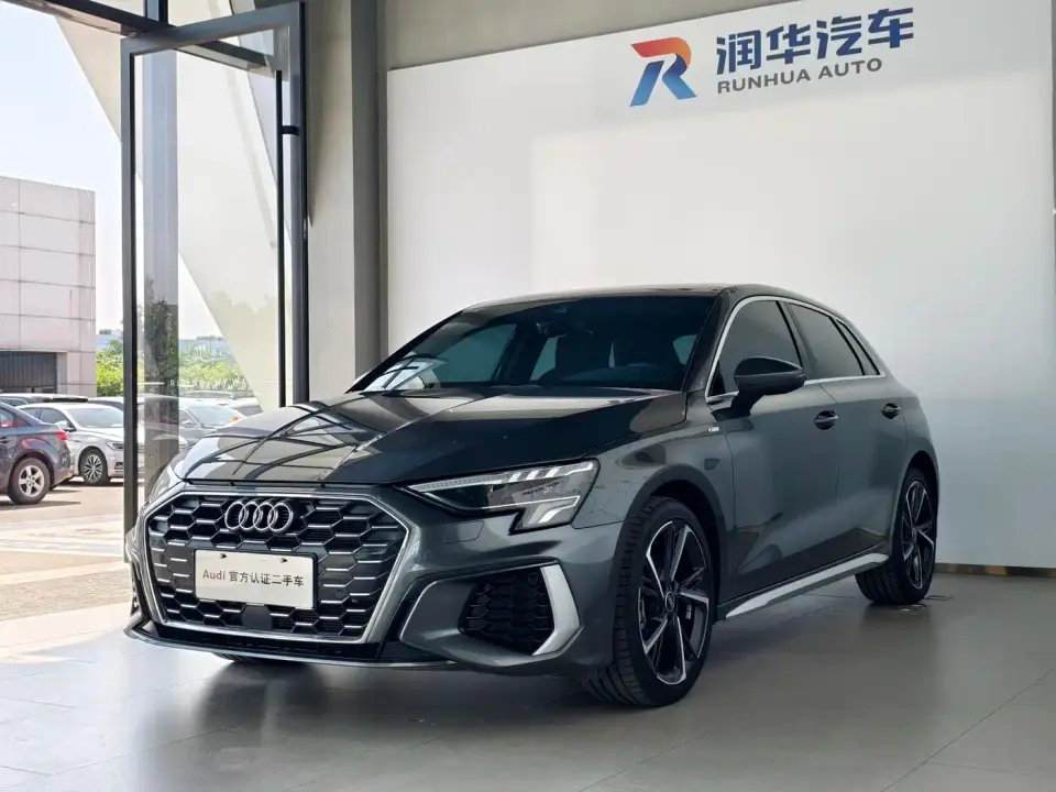Audi A3 Facelift Sportback 35 TFSI Fashion Sport 2024