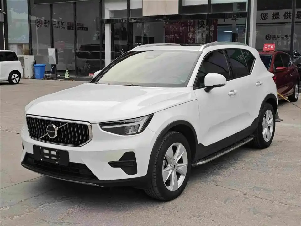 Volvo XC40 Model B3 Smart Drive Fashion Edition 2023