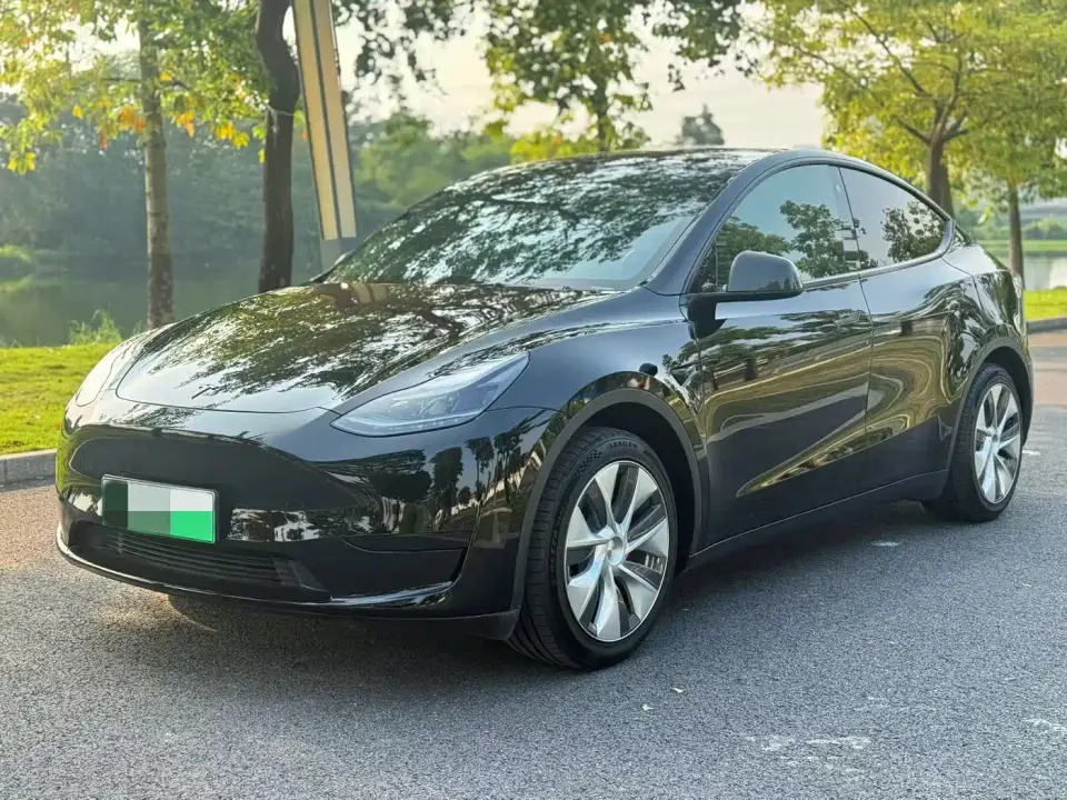 Tesla Model Y Facelift Rear-Wheel Drive Version 2023