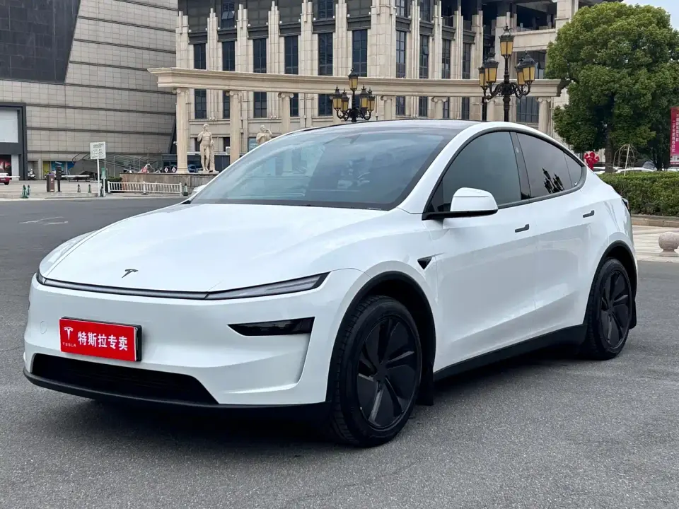 Tesla Model Y Facelift Long Range Rear-Wheel Drive 2026