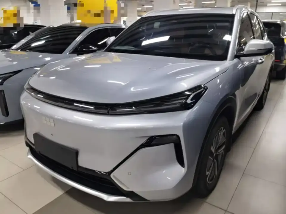 Geely Galaxy Galaxy Starship 7 EM-i Model 120km Explorer+ Edition 2025