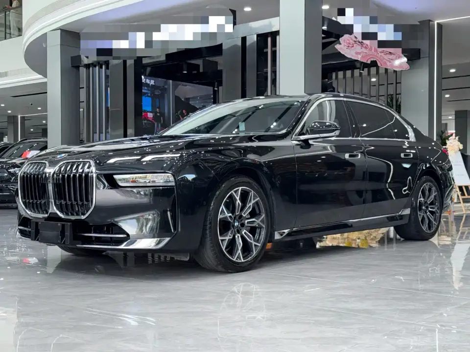 BMW 7 Series Model 735Li M Sport Package 2024