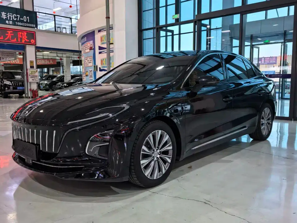 Hongqi E-QM5 431km Charging Enjoyment Edition 2023