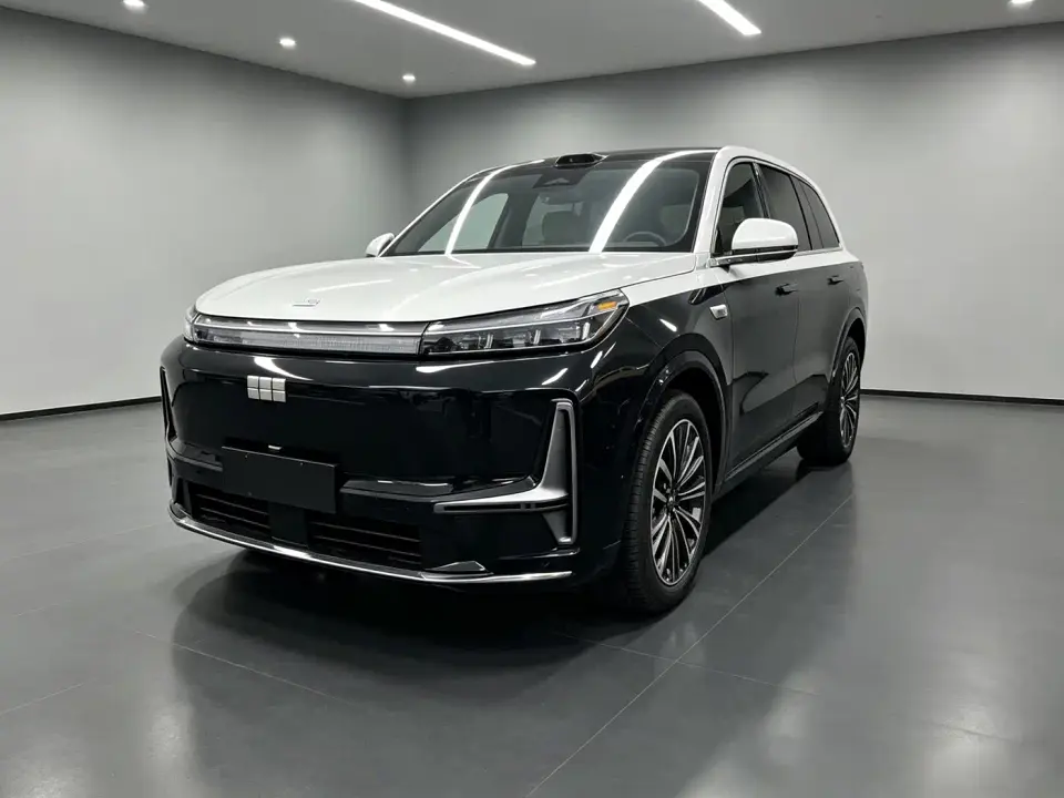 Geely Galaxy Galaxy M9 Base Model 2025