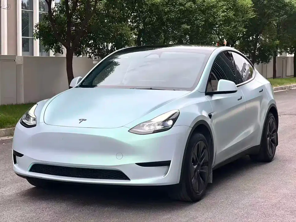 Tesla Model Y Rear-Wheel Drive Version 2024