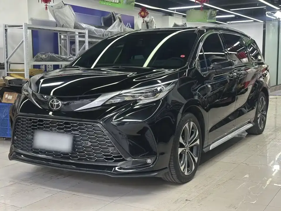 Toyota Granvia Model 2.5L Hybrid Flagship ULTRA Edition 2026