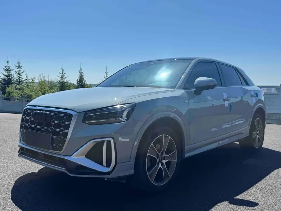 Audi Q2L 35 TFSI Fashion Dynamic 2021