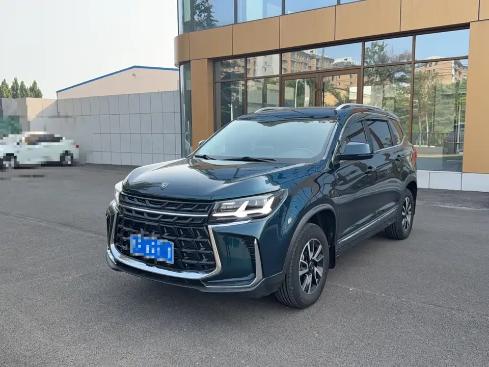Dongfeng Fengxing Fengxing T5 Golden Age 1.6L Manual Dream Chaser 5-Seater 2023