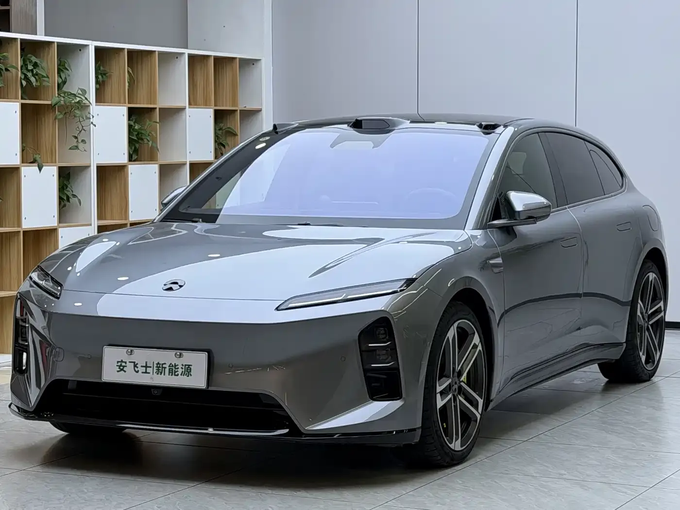 NIO ET5T Model Champion Commemorative Edition 75kWh Touring 2025