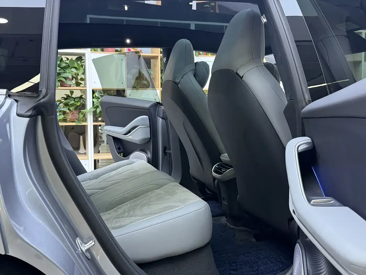 NIO ET5T Model Champion Commemorative Edition 75kWh Touring 2025 — фото 15
