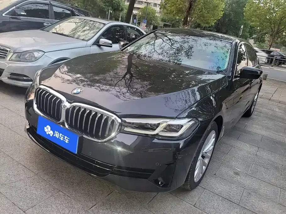 BMW 5 Series Facelift 525Li Luxury Package 2021
