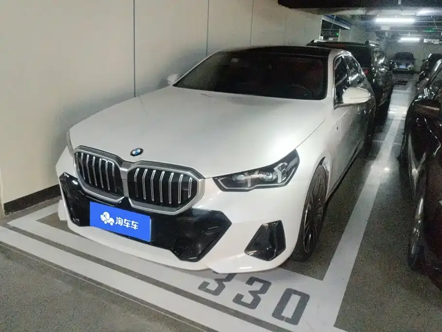 BMW 5 Series 525Li M Sport Package 2025