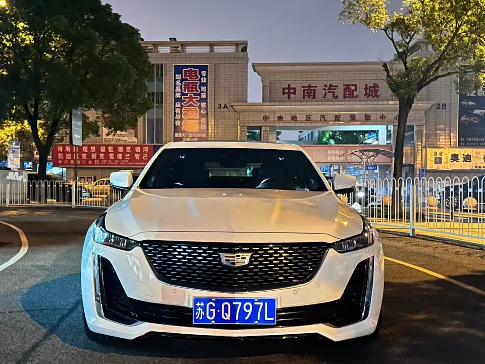 Cadillac CT5 Facelift 28T Luxury Edition 2022