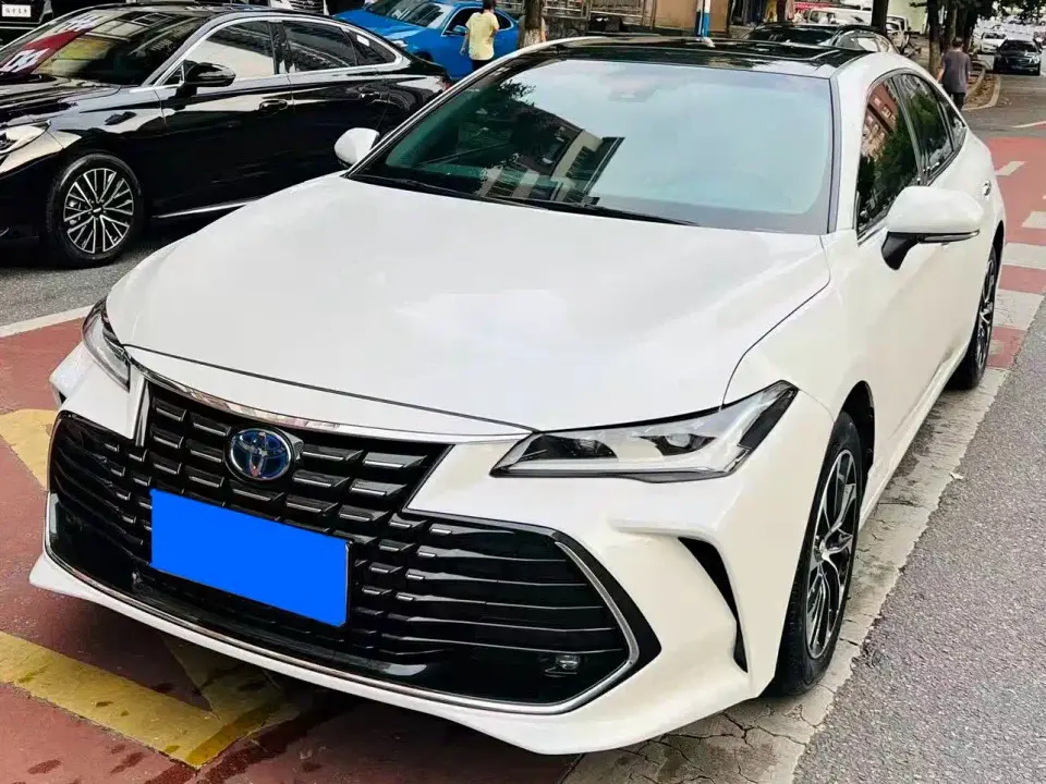 Toyota Avalon Hybrid 2.5L Luxury Edition 2023