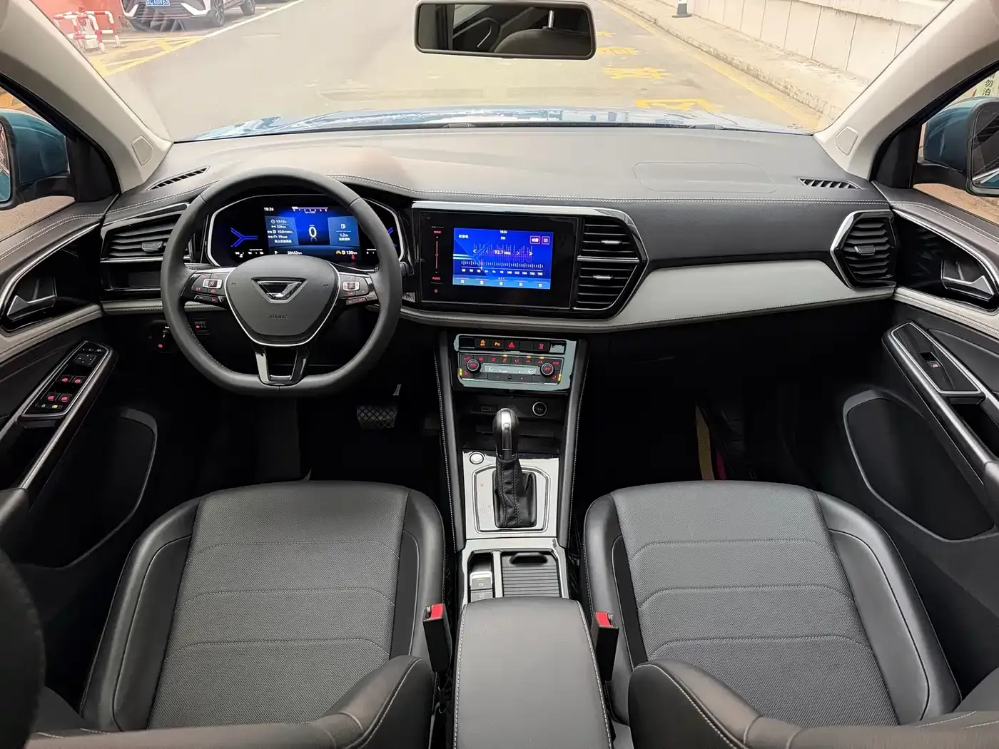 Jetta VS5 280TSI Automatic Glory 2023 — фото 17