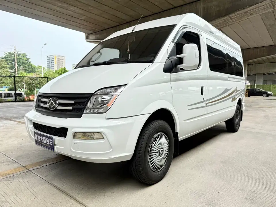 SAIC Maxus Xintu V80 2.0T Manual Classic Aoyun Long Wheelbase Medium Roof 6/7/8/9 Seats 2023