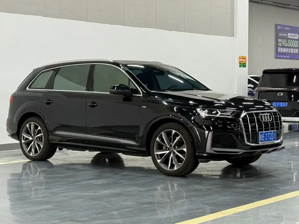 Audi Q7 55 TFSI quattro S line Sport 2022