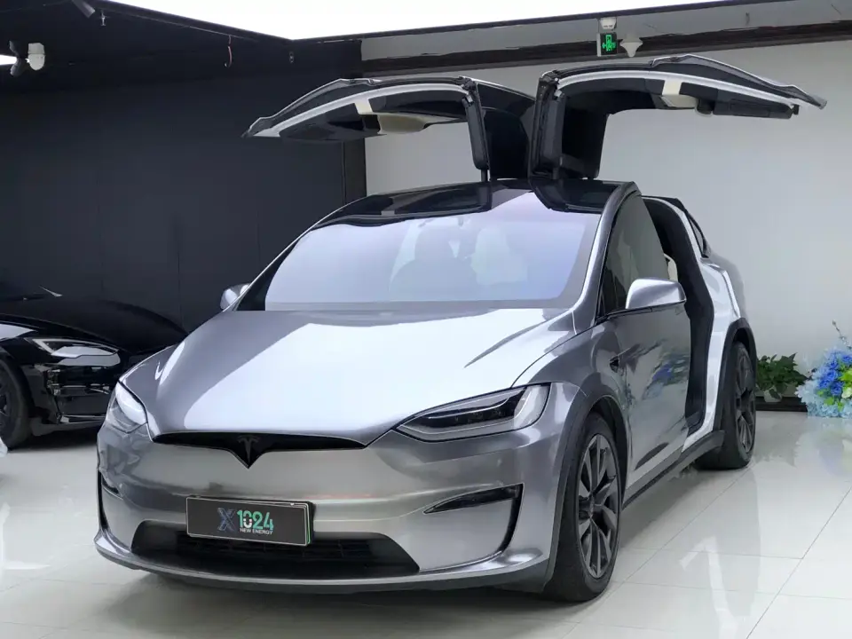 Tesla Model X Tri-motor AWD Plaid 2023