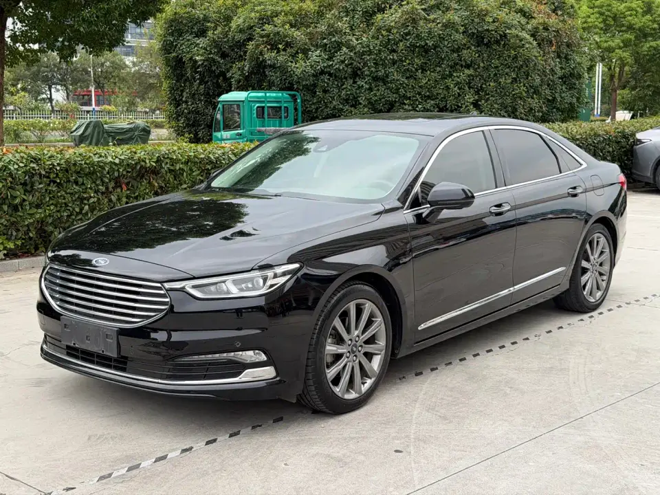 Ford Taurus EcoBoost 245 Premium Edition 2020
