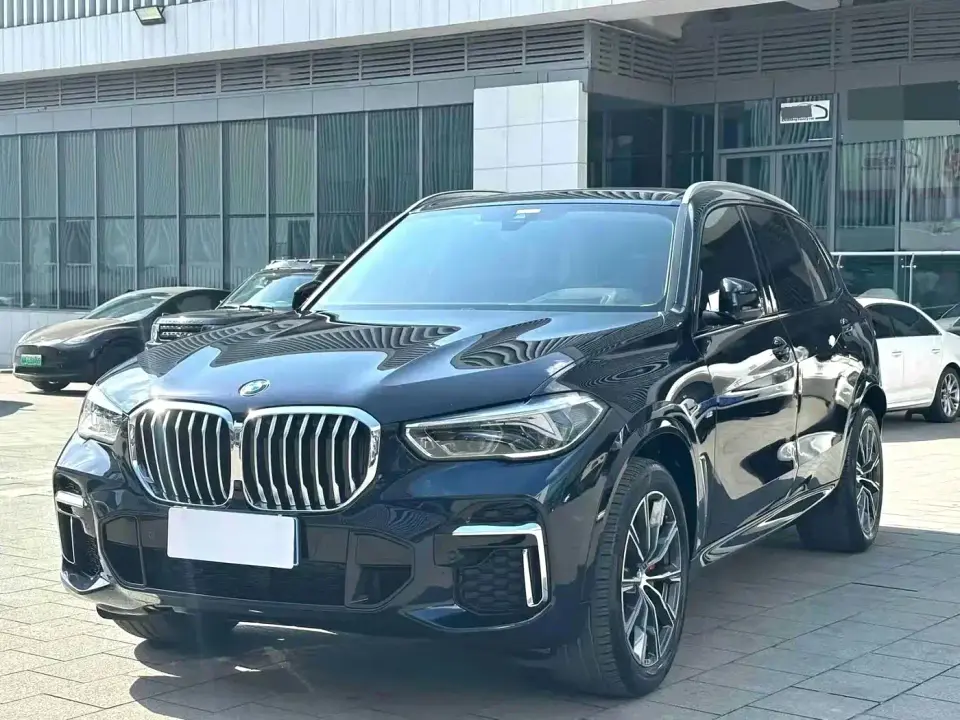 BMW X5 xDrive 30Li Premium M Sport Package 2023