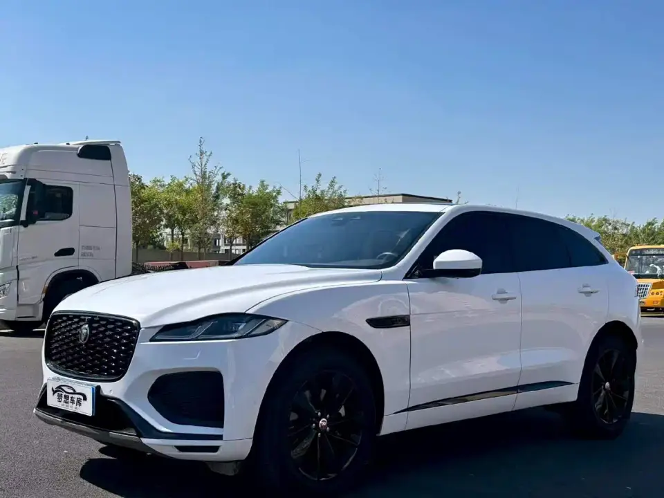 Jaguar F-PACE P250 R-Dynamic BLACK 2022