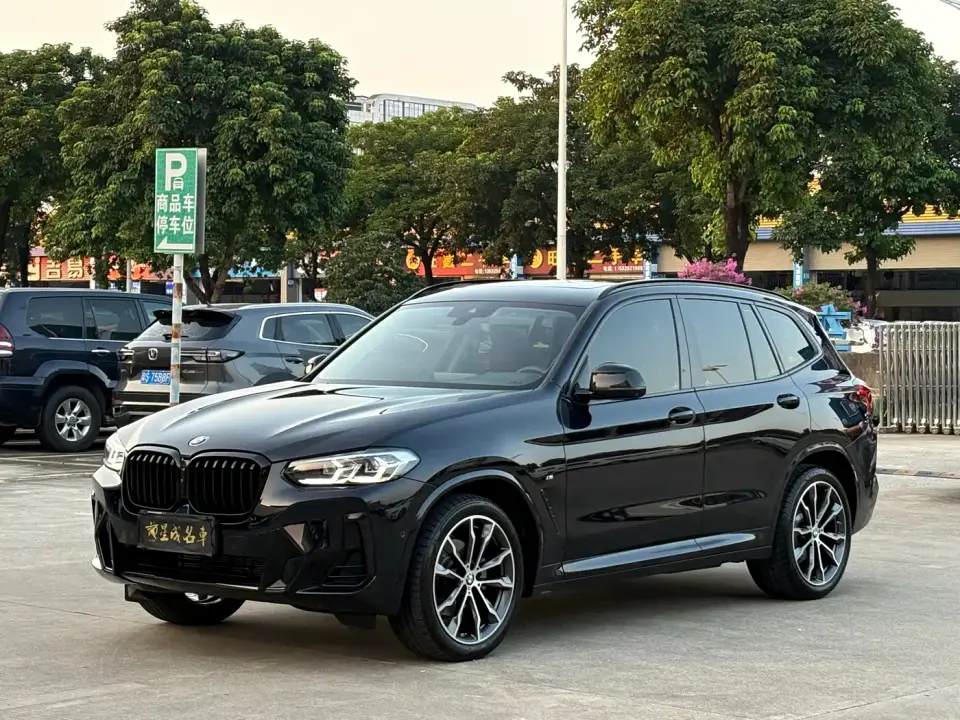 BMW X3 xDrive30i Leading M Night Package 2024