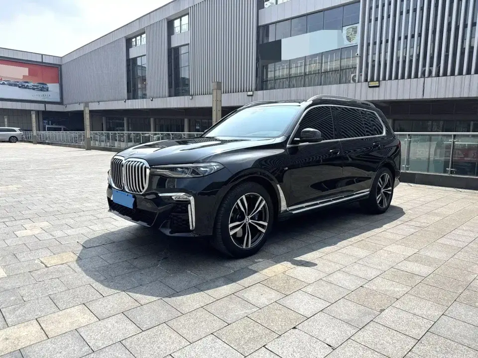 BMW X7 xDrive40i Premium M Sport Package 2020