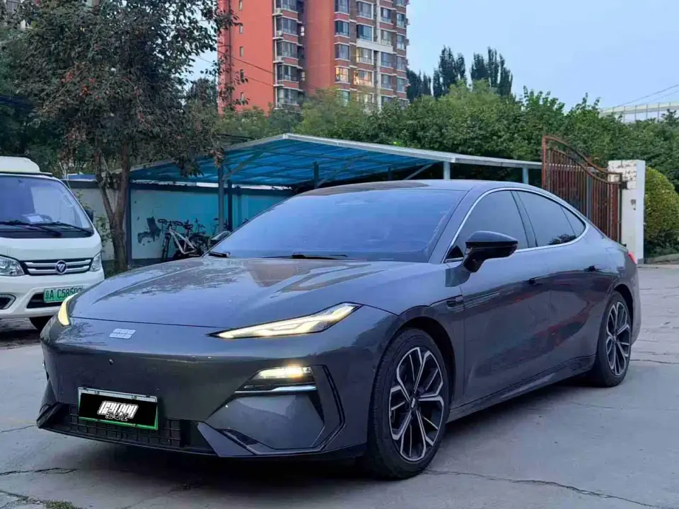 Geely Galaxy Galaxy E8 575km Exploration Smart Drive Edition 2025
