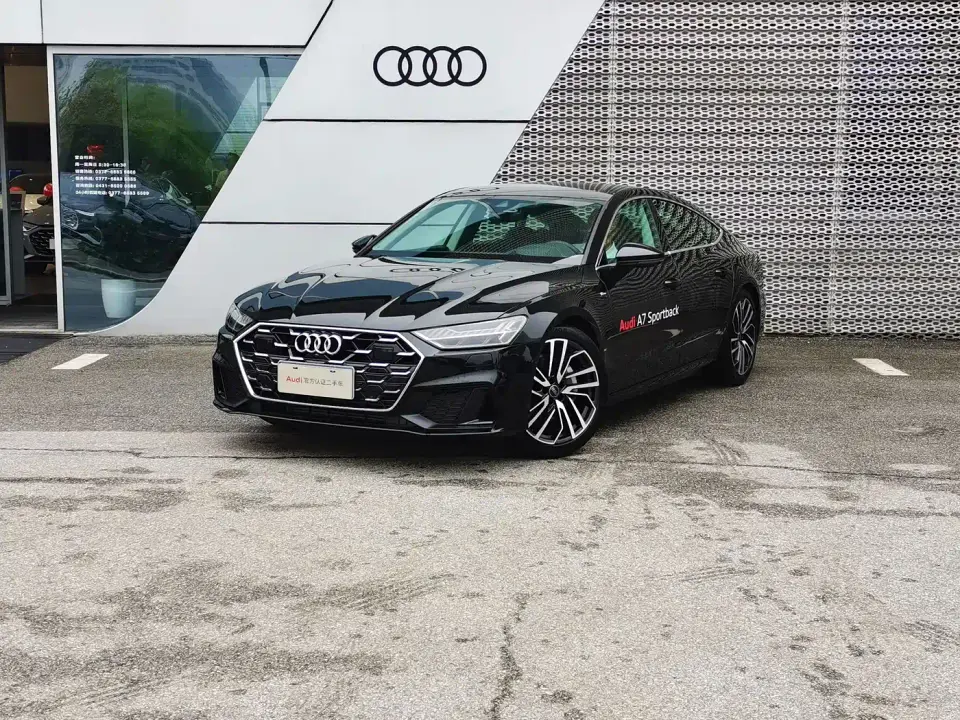 Audi A7 Model 45 TFSI Premium Selection 2025