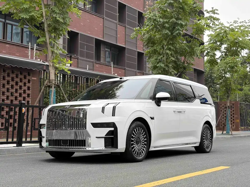 Zeekr 009 7-Seat Aisle Version 108kWh 2024