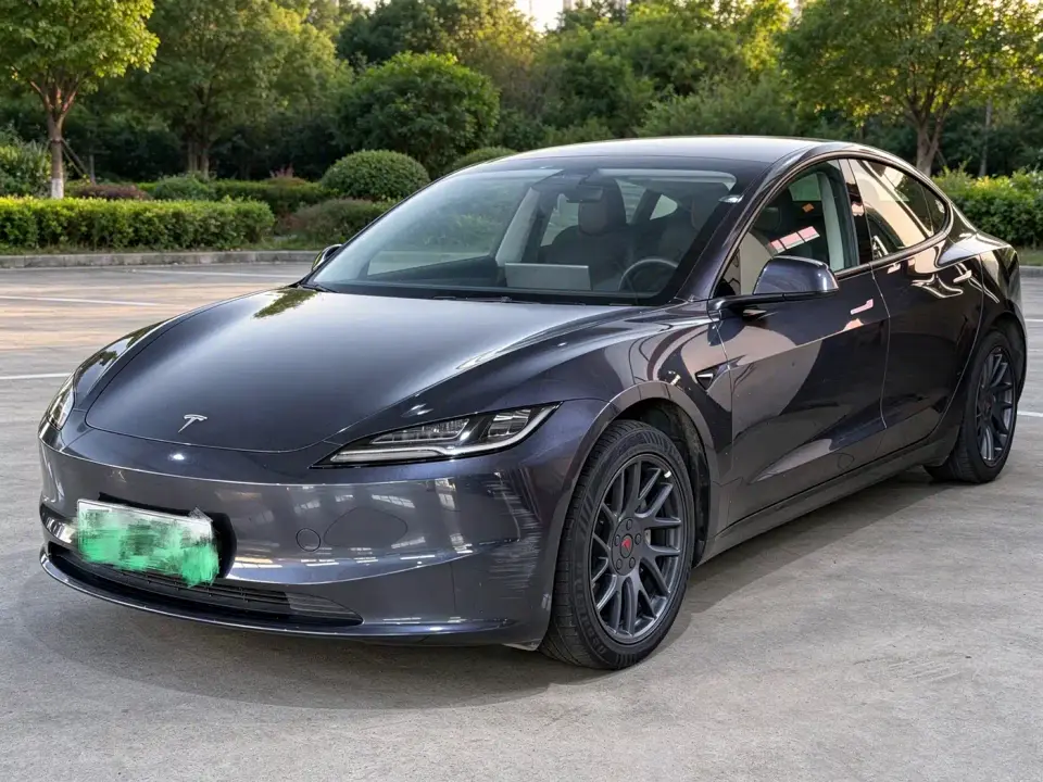 Tesla Model 3 Rear-Wheel Drive 2024