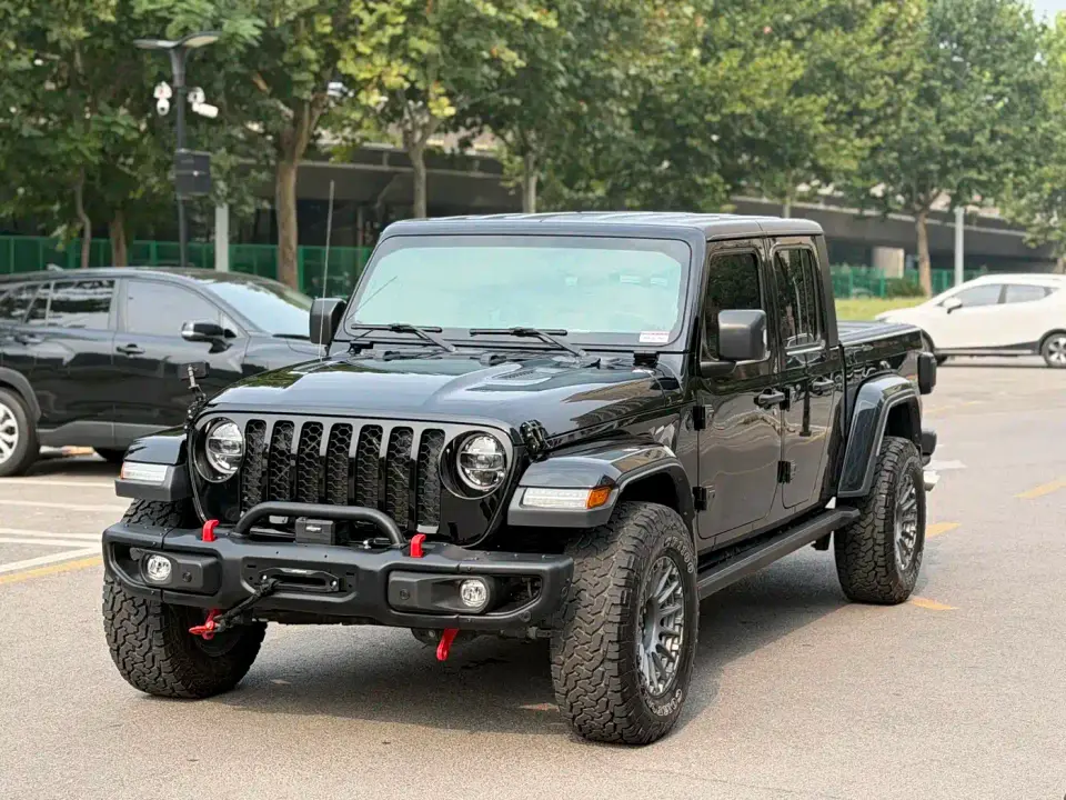 Jeep Gladiator 3.6L Pioneer Edition 2023