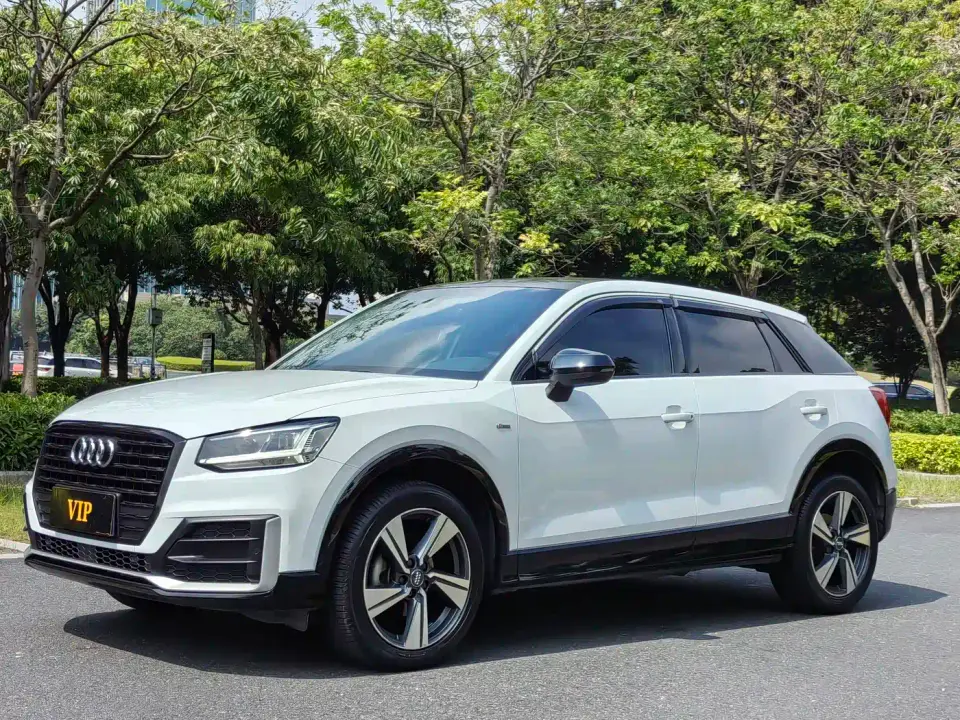 Audi Q2L 35 TFSI Fashion Dynamic Model 2020