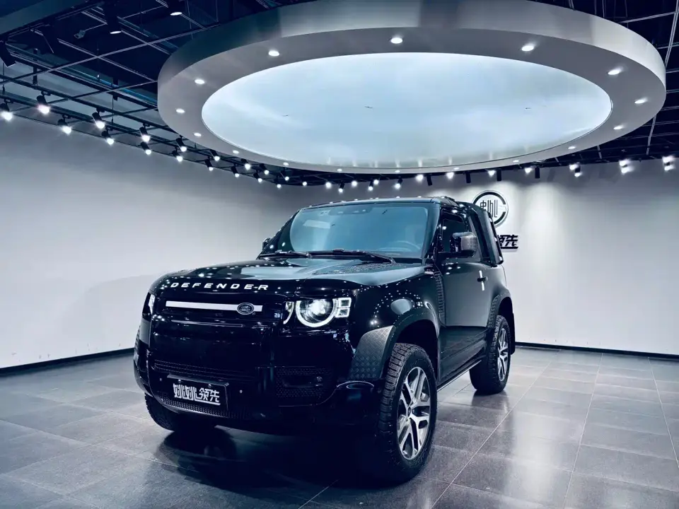 Land Rover Defender Model 90 3.0T P400 XS 2022