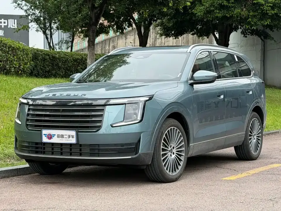 Jetour X70L 2.0T Automatic Flagship 7-Seater 2025