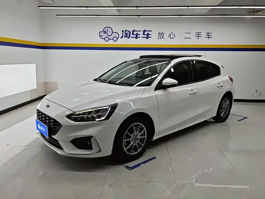 Ford Focus Hatchback EcoBoost 180 Auto Trend 2021