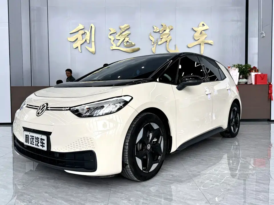Volkswagen ID.3 Facelift Smart Outstanding Edition 2026