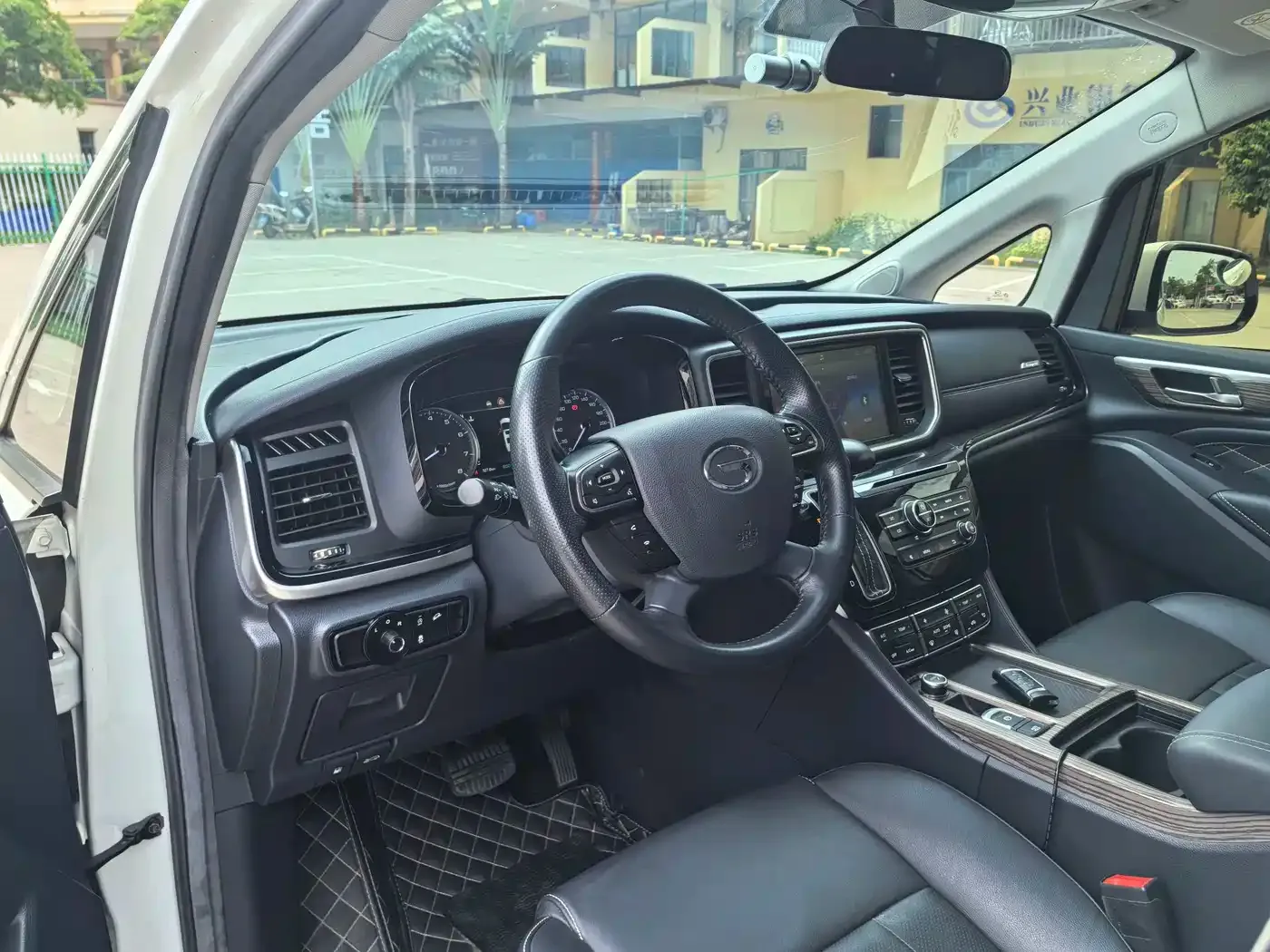 GAC Trumpchi M8 Pilot 390T Premium Edition 2020 — фото 12