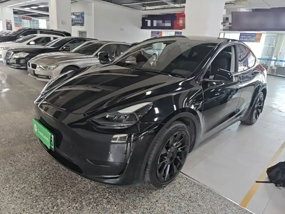 Tesla Model Y Facelift Rear-Wheel Drive Version 2023