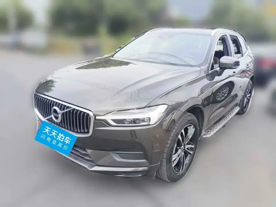 Volvo XC60 T5 4WD Intelligent Distance China VI 2019