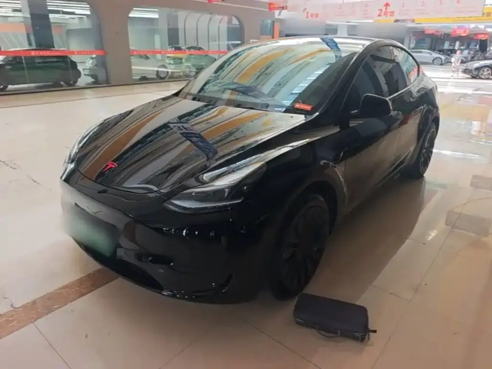 Tesla Model Y Facelift Rear-Wheel Drive Version 2023